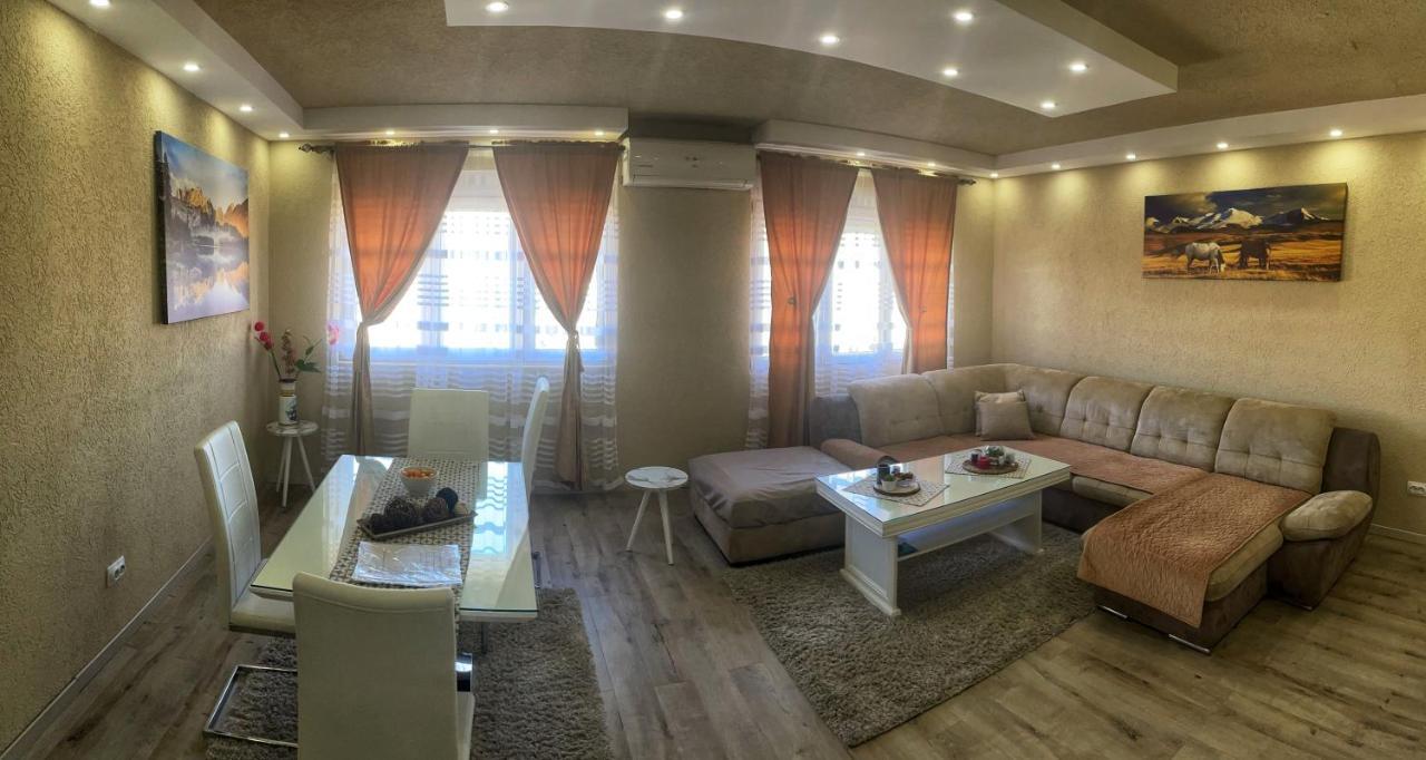 Apartment Alexandar 포드고리차 외부 사진